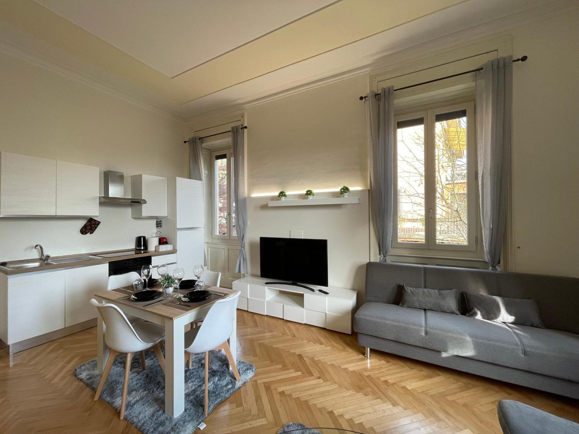 Bg Central Royal Suite Con Parcheggio - Vista Citta Alta Bergamo Eksteriør billede
