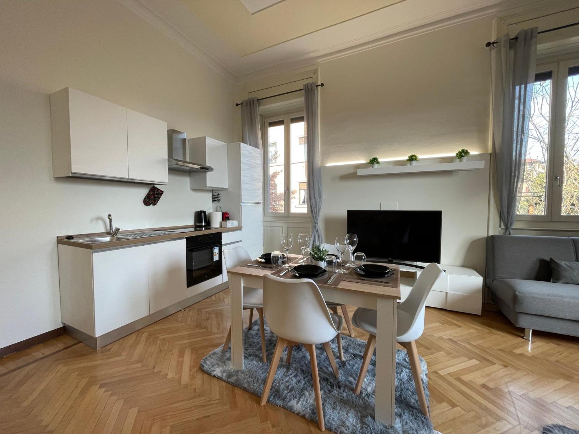Bg Central Royal Suite Con Parcheggio - Vista Citta Alta Bergamo Eksteriør billede