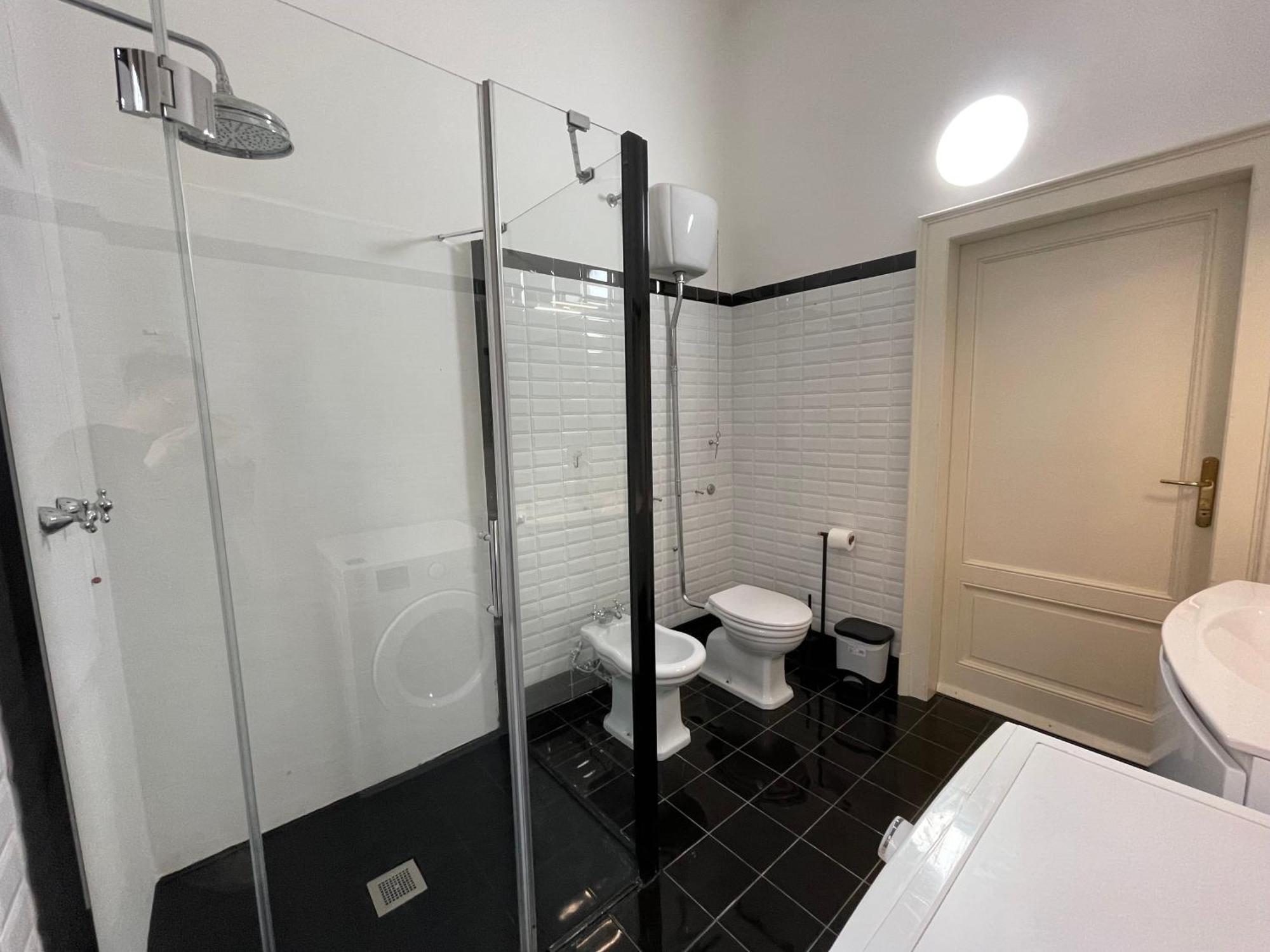 Bg Central Royal Suite Con Parcheggio - Vista Citta Alta Bergamo Eksteriør billede