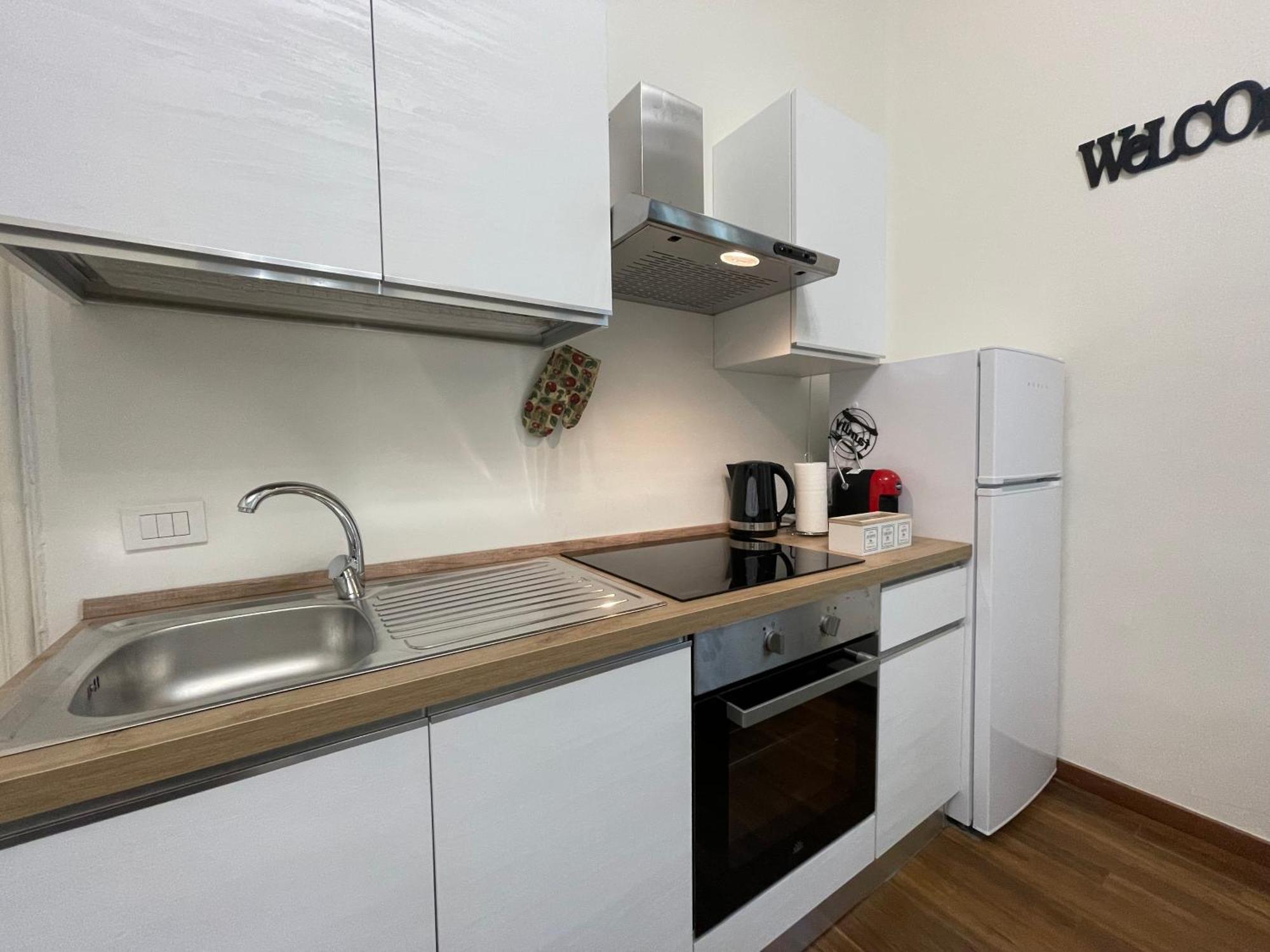 Bg Central Royal Suite Con Parcheggio - Vista Citta Alta Bergamo Eksteriør billede